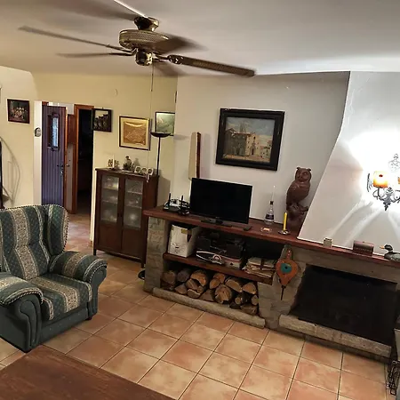 Casa Triano Entre Montanas, Rio Y Cielo De Estrellas Дом отдыха Albanya