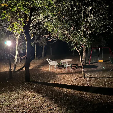 Casa Triano Entre Montanas, Rio Y Cielo De Estrellas Дом отдыха Albanya